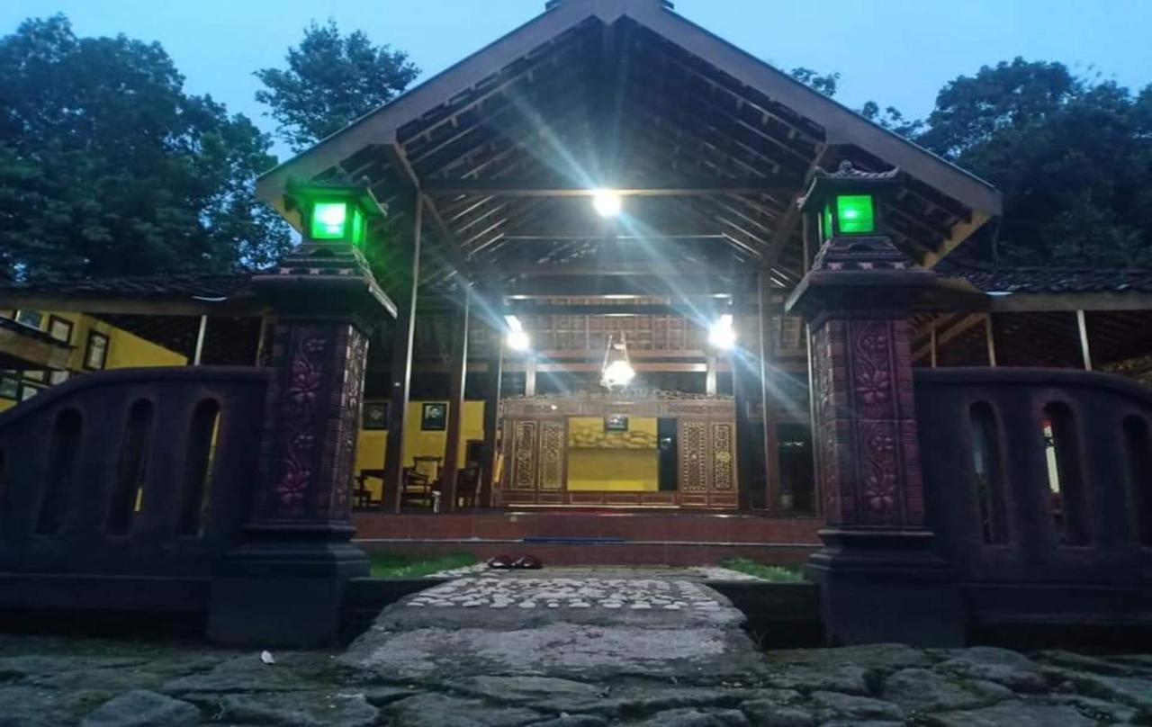 Nara Homestay Syariah Mangunan Экстерьер фото